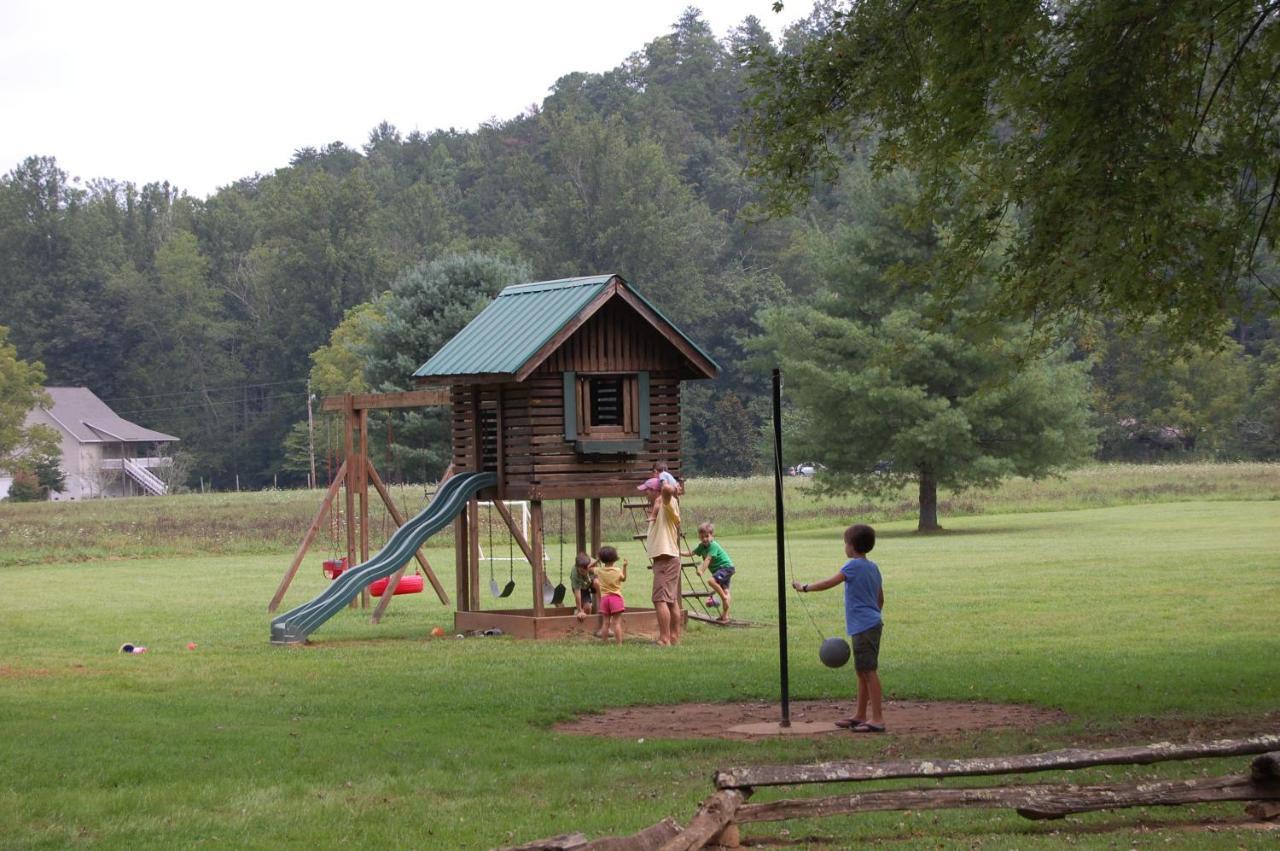 Mountain Springs Cabins Candler Eksteriør billede