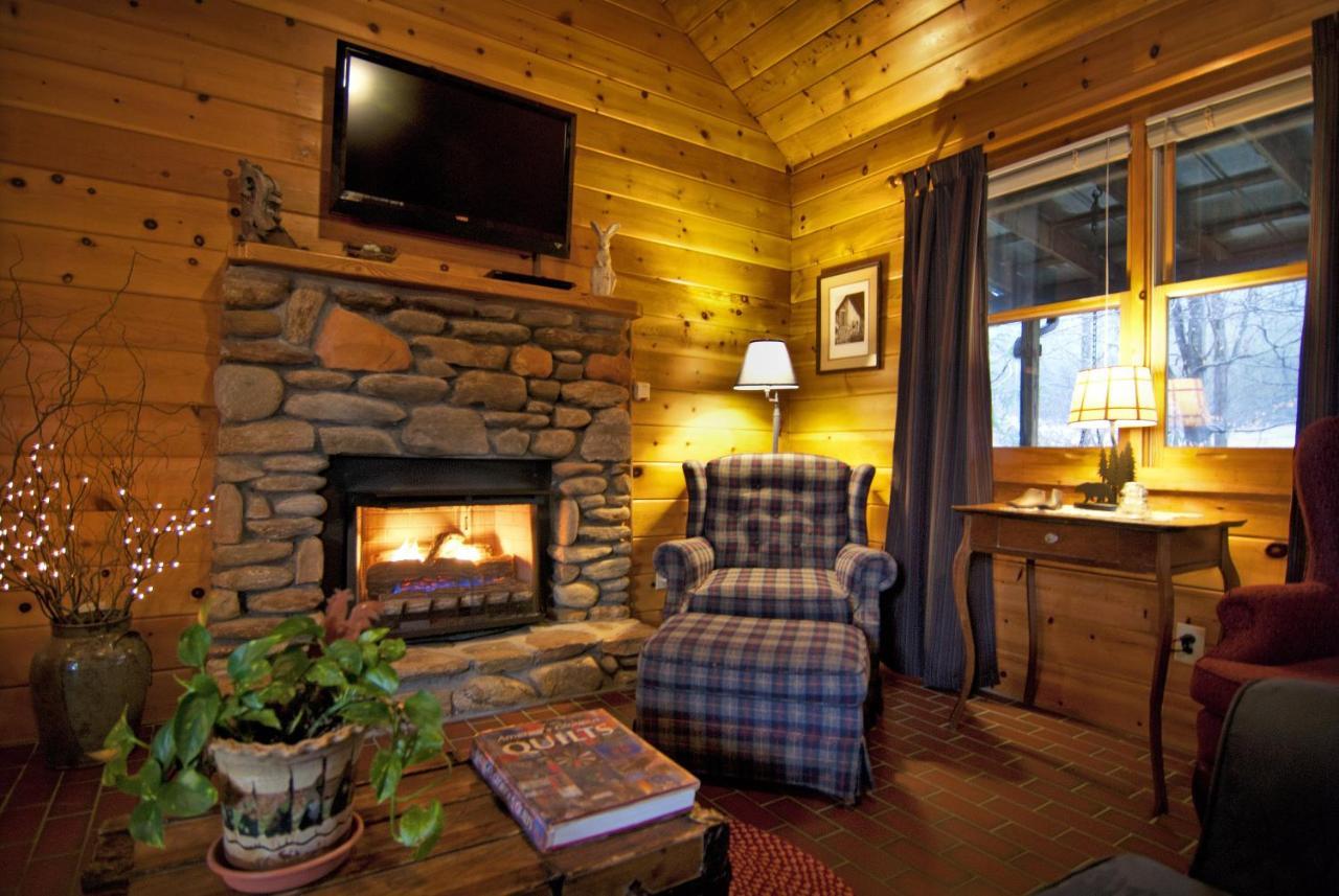 Mountain Springs Cabins Candler Eksteriør billede