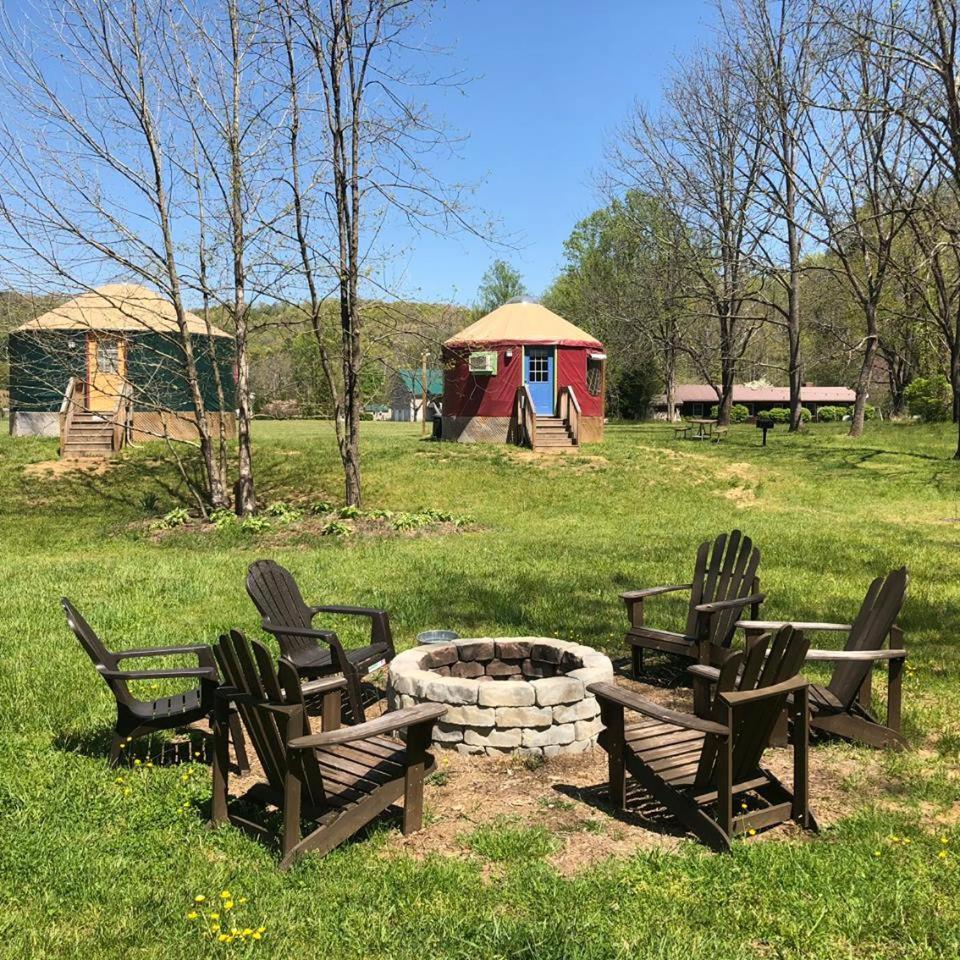 Mountain Springs Cabins Candler Eksteriør billede